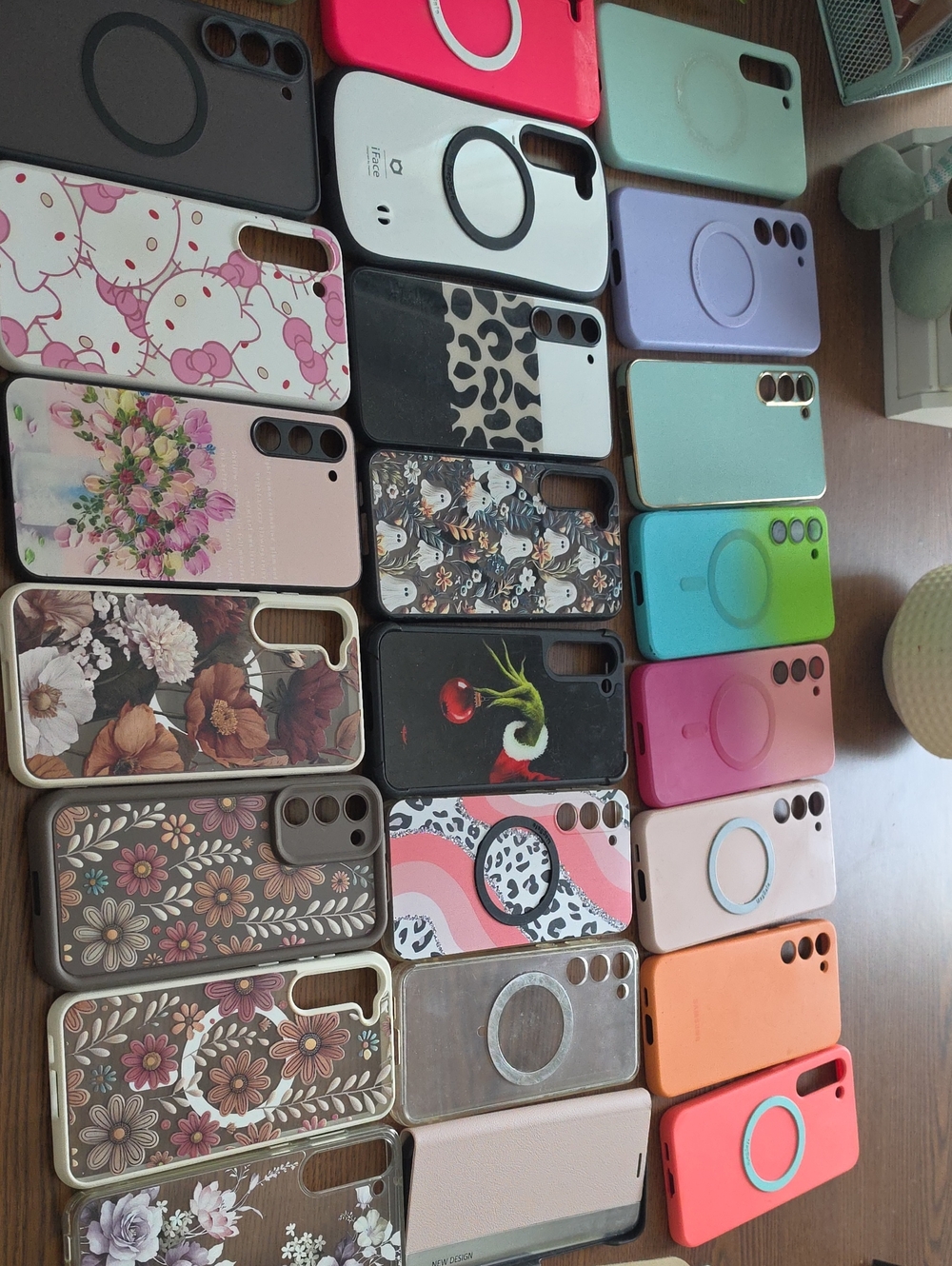 Total Of 24 Samsung S23+ CASES ONLY